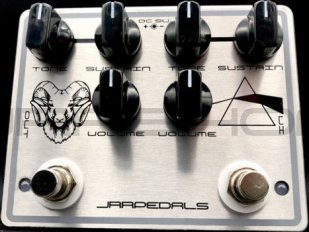 JRR Pedals - Ram Triangle fuzz