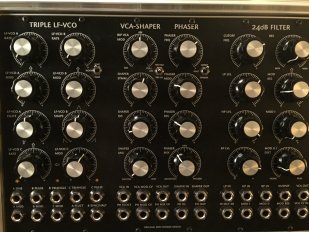 Triple LF-VCO / VCA Shaper / Phaser / 24dB Filter